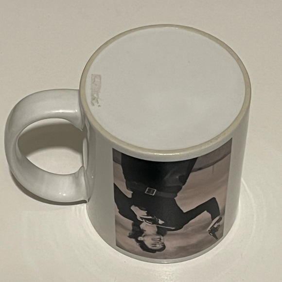 🖤Vintage Funny Sassy Grandma Cowgirl Gunslinger Western 1950s Pin Up Glam Mug🖤 - Picture 5 of 6